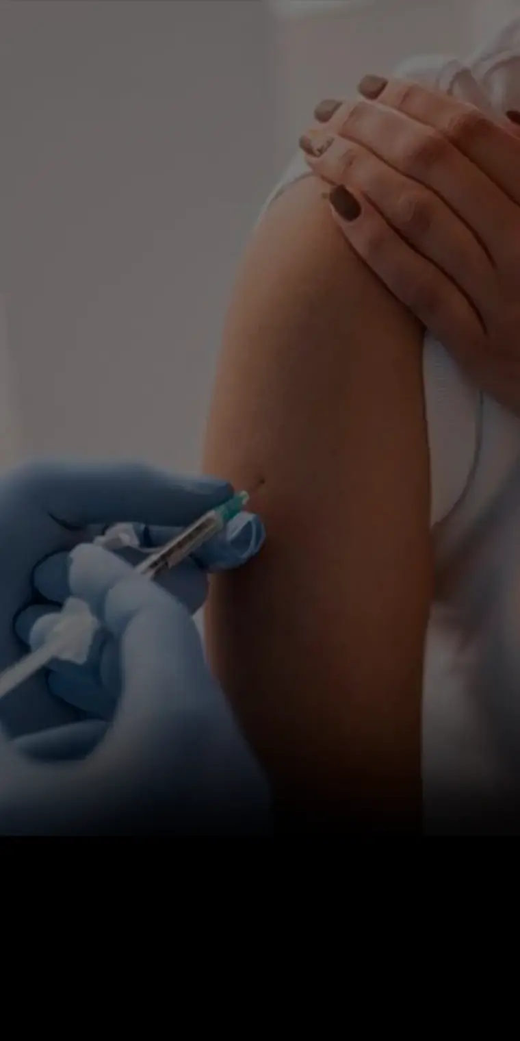 Aplicação de imunoterapia, a vacina para alergia